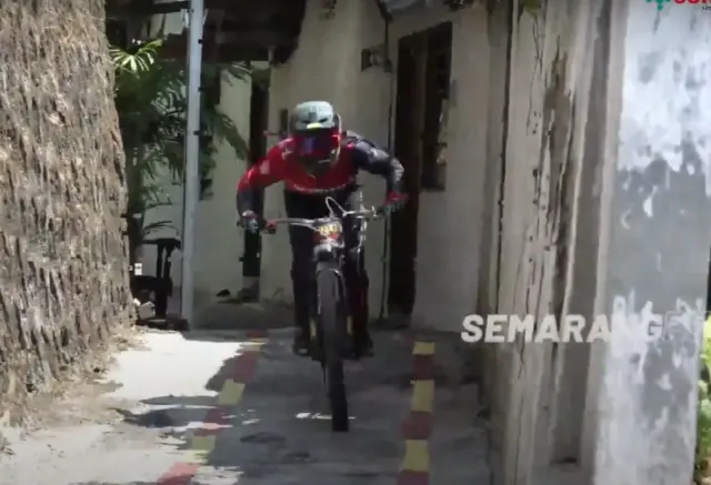 Gajahmungukur Ultimate Urban Downhill 2023, 180 Atlet Beradu Kecepatan di Lintasan Ekstrem Perkampungan