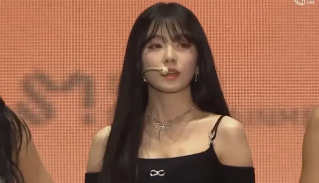Irene Red Velvet Tetap Manggung di Konser SMTOWN Jakarta, Wajah Masih Terlihat Pucat