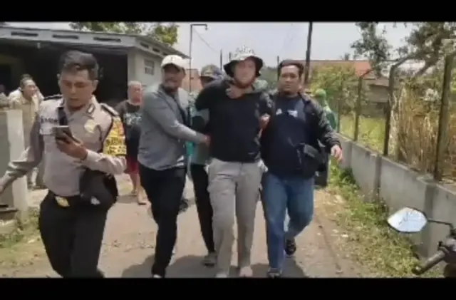 SEREM! WNA Amerika Gorok Ayah Mertua di Kota Banjar, Diduga Kesal Istri Kirim Uang Ke Orang Tua