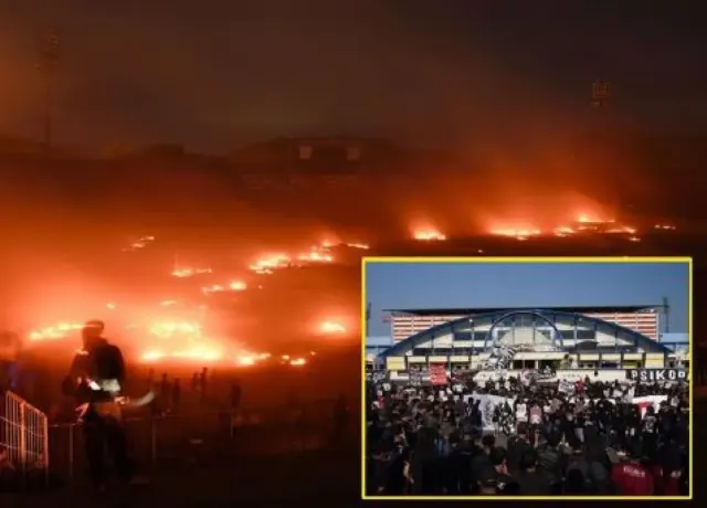Peringati 1 Tahun Tragedi Kanjuruhan, Rumput Lapangan Stadion Kanjuruhan Terbakar Usai Doa Bersama