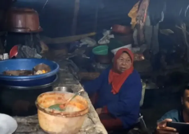 Mengenal Warung Mbok Yem Langganan Para Pendaki, 30 Tahun Tinggal di Gunung Lawu