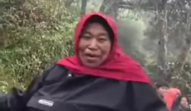 Fakta Menarik Tentang Mbok Yem, Pemilik Warung Pecel Tertinggi di Puncak Gunung Lawu
