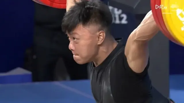 Atlet Rahmat Erwin Abdullah Sumbangkan Emas Ke-5 Untuk Indonesia di Asian Games 2022 Sekaligus Pecahkan Rekor Dunia!