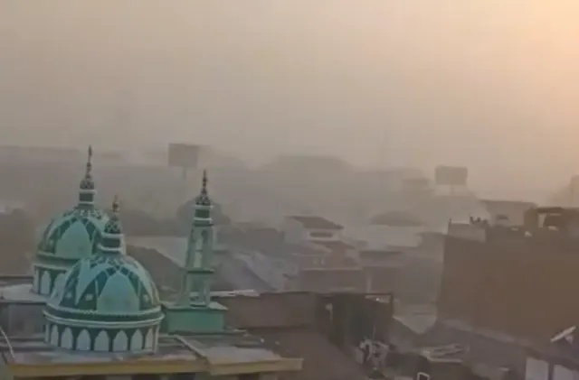 Waspada Jarak Pandang, Kota Semarang Berselimut Asap Imbas Kebakaran TPA Jatibarang