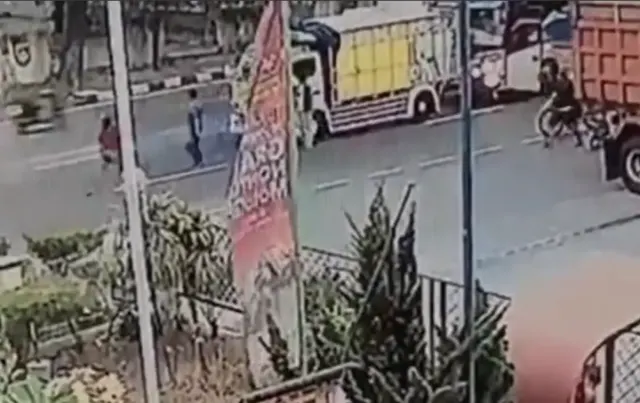 Sopir Truk Dikeroyok 3 Awak Bus Sugeng Rahayu di Banyumanik, Diduga Gara-gara Senggolan Spion
