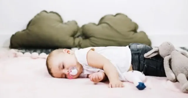 Jangan Langsung Bangunkan Bayi yang Alami Night Terror saat Tidur, Simak 8 Tips Ini