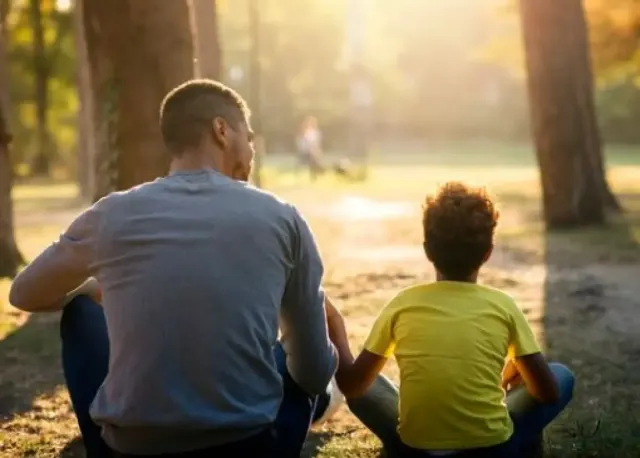 Jangan Kebablasan, Awas Pahami Efek Buruk Pola Asuh Helicopter Parenting