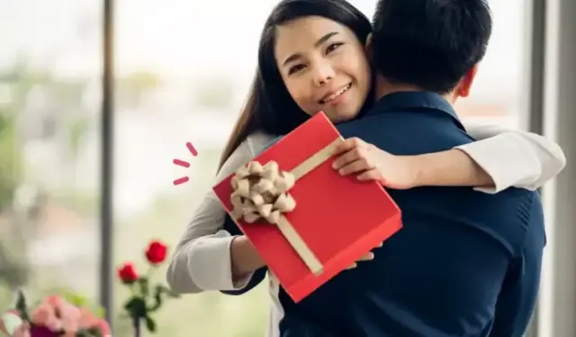 7 Ciri Pasangan Love Bombing yang Red Flag Parah, Bahaya kalau Kepincut