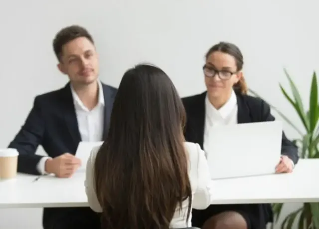 Mau Interview? Gunakan 5 Gestur Ini Supaya Makin Bersinar Saat Bertemu Rekruter