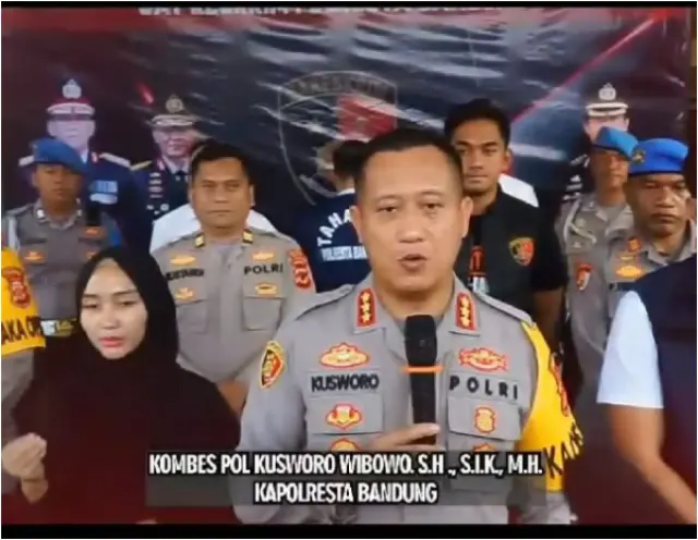 Sakit Hati Dikeluarkan dari Grup WhatsApp, Pria di Bandung Tega Habisi Nyawa Teman