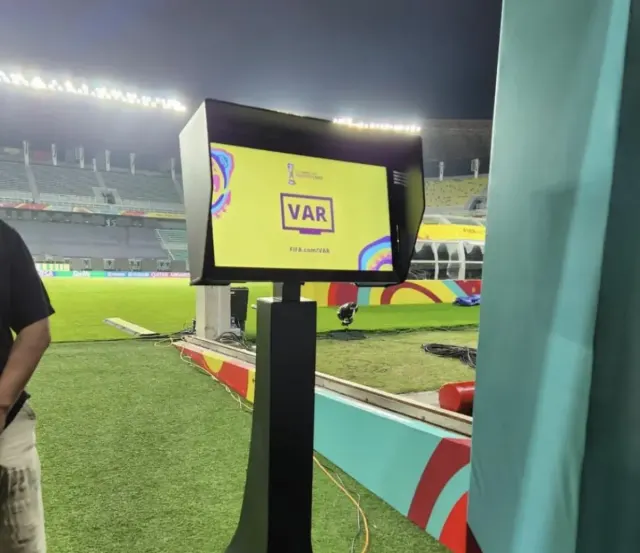 VAR Terpampang Nyata di Venue Piala Dunia U 17, Arya Sinulingga: Next Liga 1?