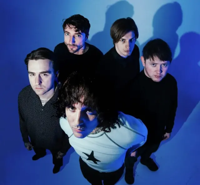 Beredar Video Lawas Pernyataan Sombong Promotor Konser BMTH: Kapan Lagi Liat Band yang Acak-acak Meja Coldplay!