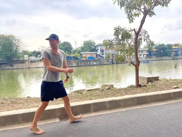 Chris Martin Coldplay Nyeker di Jakarta, Benarkah Sedang Redakan Cemas?