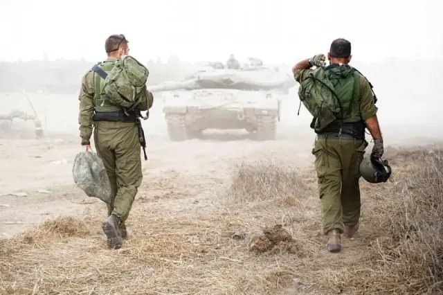 Situasi Gaza Semakin Kritis: Militer Israel Merangsek ke Wilayah Selatan dengan Kendaraan Perang