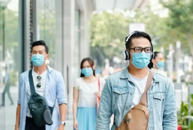 Kasus COVID-19 di Indonesia Melonjak Lagi, Masyarakat Kembali Menggunakan Masker?