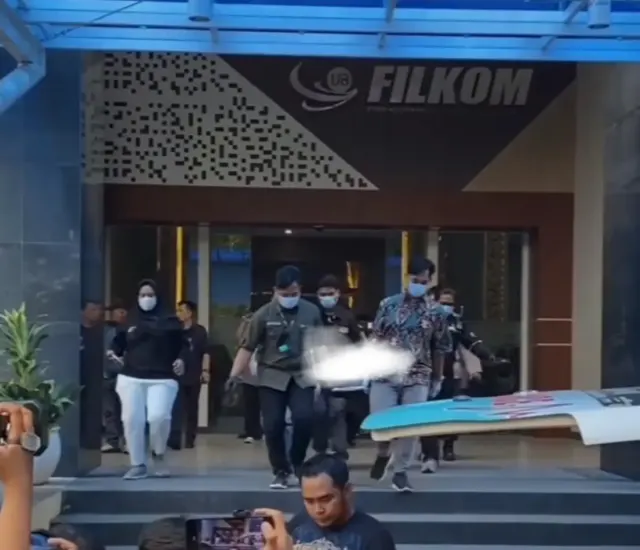 Identitas dan Sosok LD Terungkap, Diduga Mahasiswi yang Loncat dari Lantai 12 Filkom UB