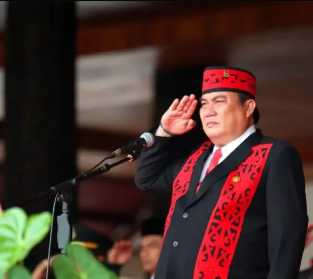 Instagram Bupati Kutai Barat FX Yapan Diserbu Warganet, Imbas Ajudan Aniaya Sopir Truk