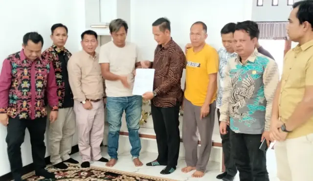 Update Kasus Ajudan Bupati Kutai Barat Hajar Sopir Truk. Berakhir Damai