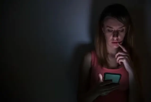 Cara Tepat Menghadapi Stalker yang Berbahaya, Segera Lakukan Langkah Ini