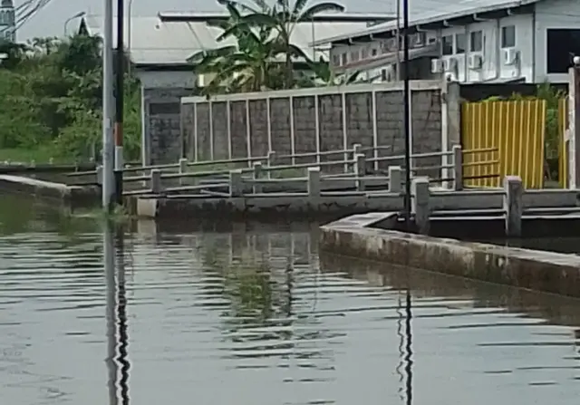 Warga Tlogosari Protes Selalu Kebanjiran saat Musim Hujan, Pompa Air Kali Tenggang Rusak?