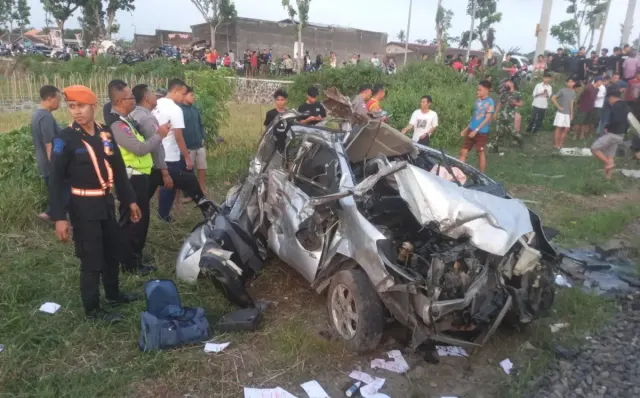Kecelakaan Maut Kereta KA Gaya Baru Malam Selatan vs Mobil Agya di Prambanan: 2 Orang Tewas