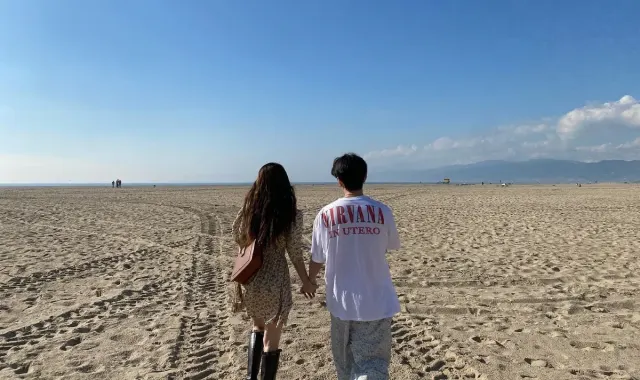 Hyuna Upload Foto Gandengan dengan Junhyung, Apa Kaitannya dengan Kasus Burning Sun?