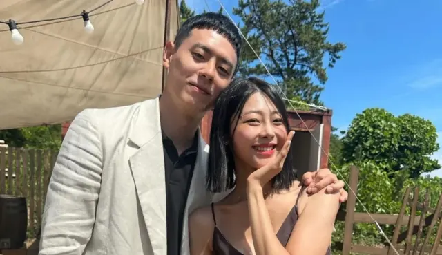 Hyeseon Dihujat, Gwanhee Tegaskan Tak Pacaran karena Tak Bisa LDR