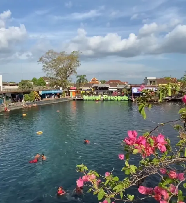 Umbul Ponggok, Objek Wisata Air di Klaten yang Tawarkan Sensasi Foto Underwater