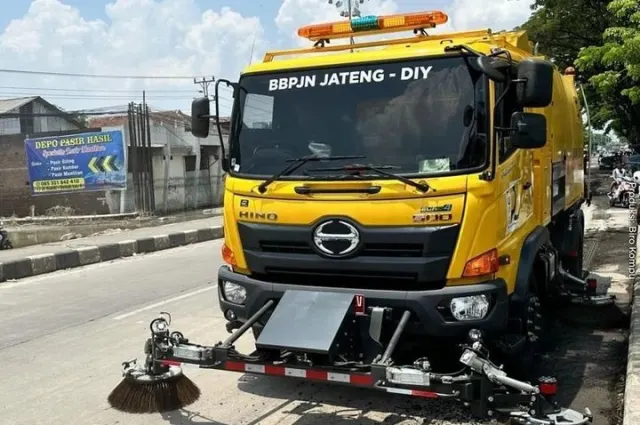 Banjir Surut, Jalan Pantura Karanganyar Mulai Beroperasi setelah Disapu PUPR