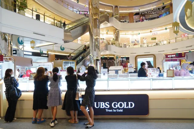 Gelar Iam24K Roadshow, UBS Gold Hadirkan The Face of Iam24K Model Search di Semarang