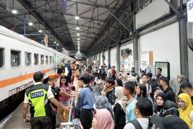 Awal Tahun 2025, 25 Ribu Penumpang Berangkat dari KAI Daop 4 Semarang